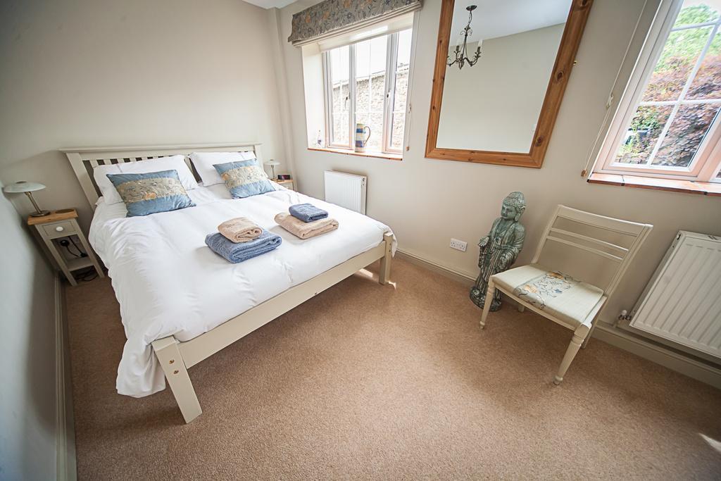 Stoodleigh Court Coach House Bed & Breakfast Tiverton  Room photo